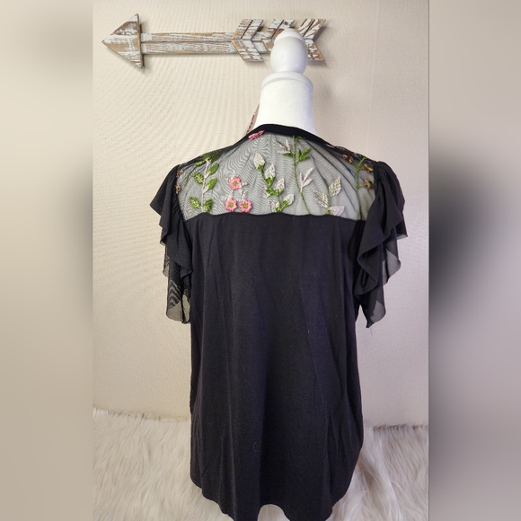 NWT Kim & Cami Ruffled Sleeve Top - Picture 2 of 6